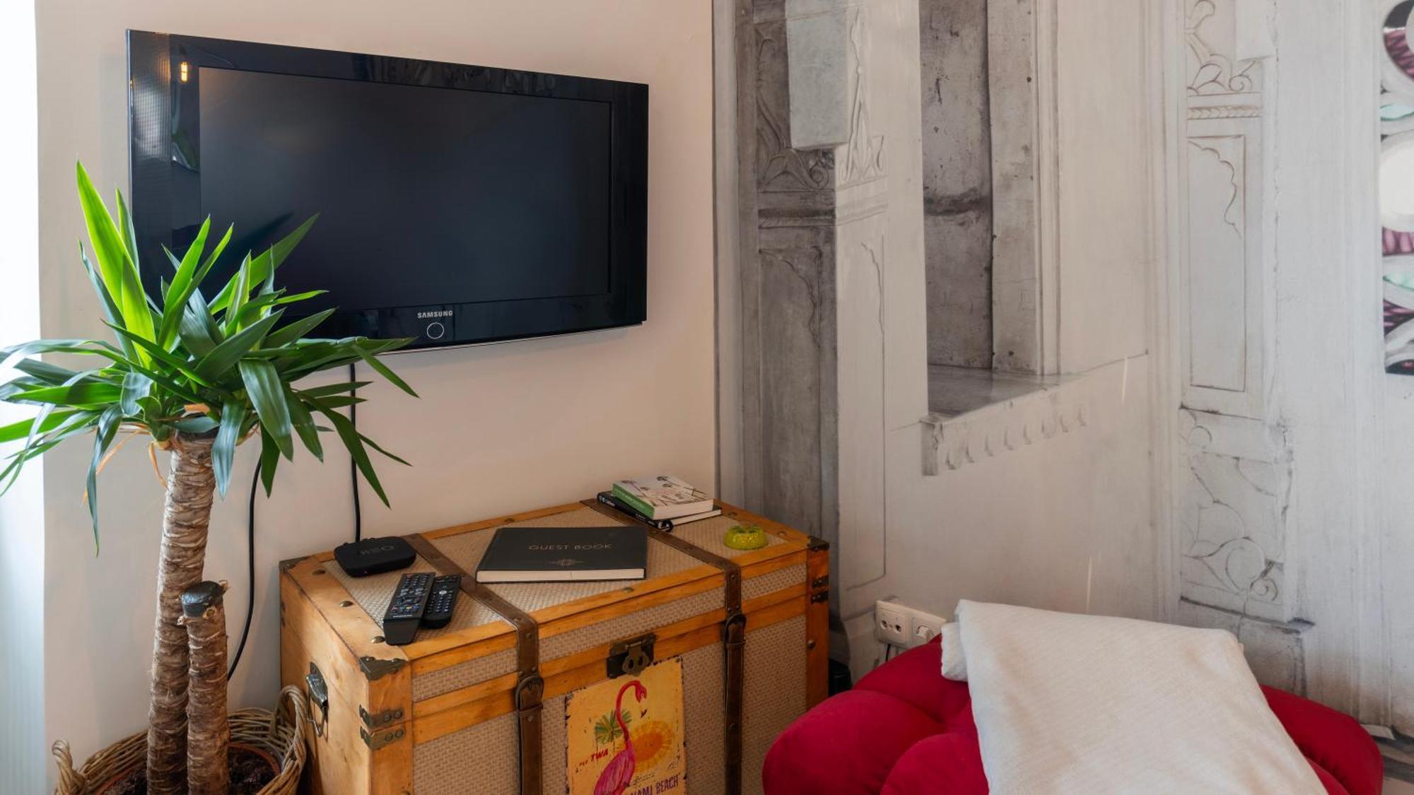 Sunny Design Apt In Praca Das Flores By Lovelystay Lisboa 外观 照片